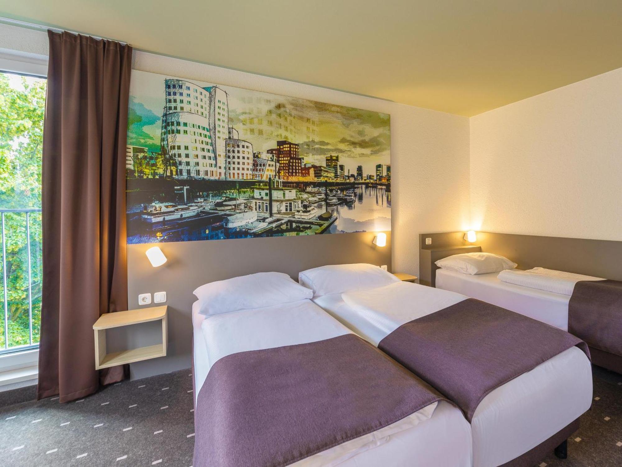City-sued Hotel